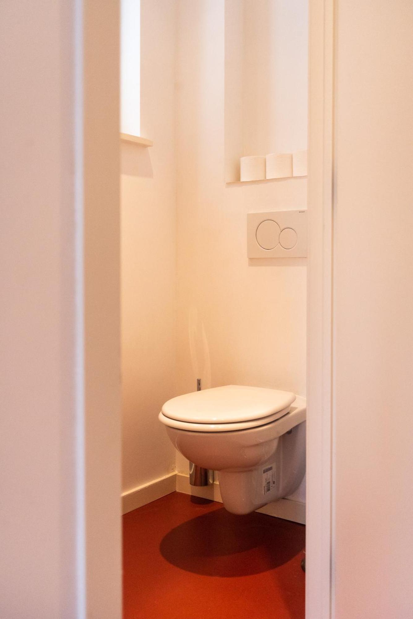 Light And Airy On Top Location - Industria In Historical Center Apartment Antwerpen