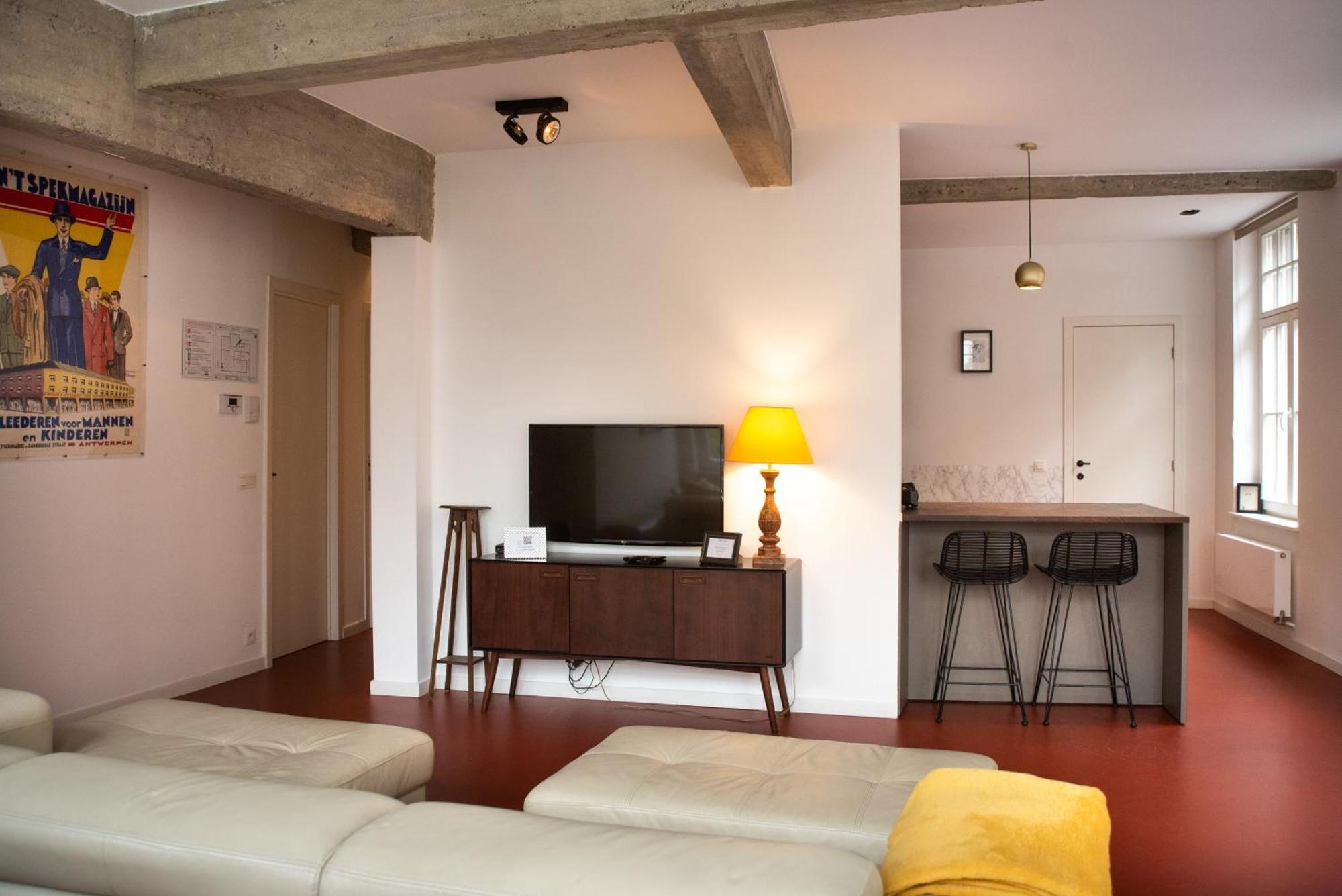 Light And Airy On Top Location - Industria In Historical Center * Antwerpen